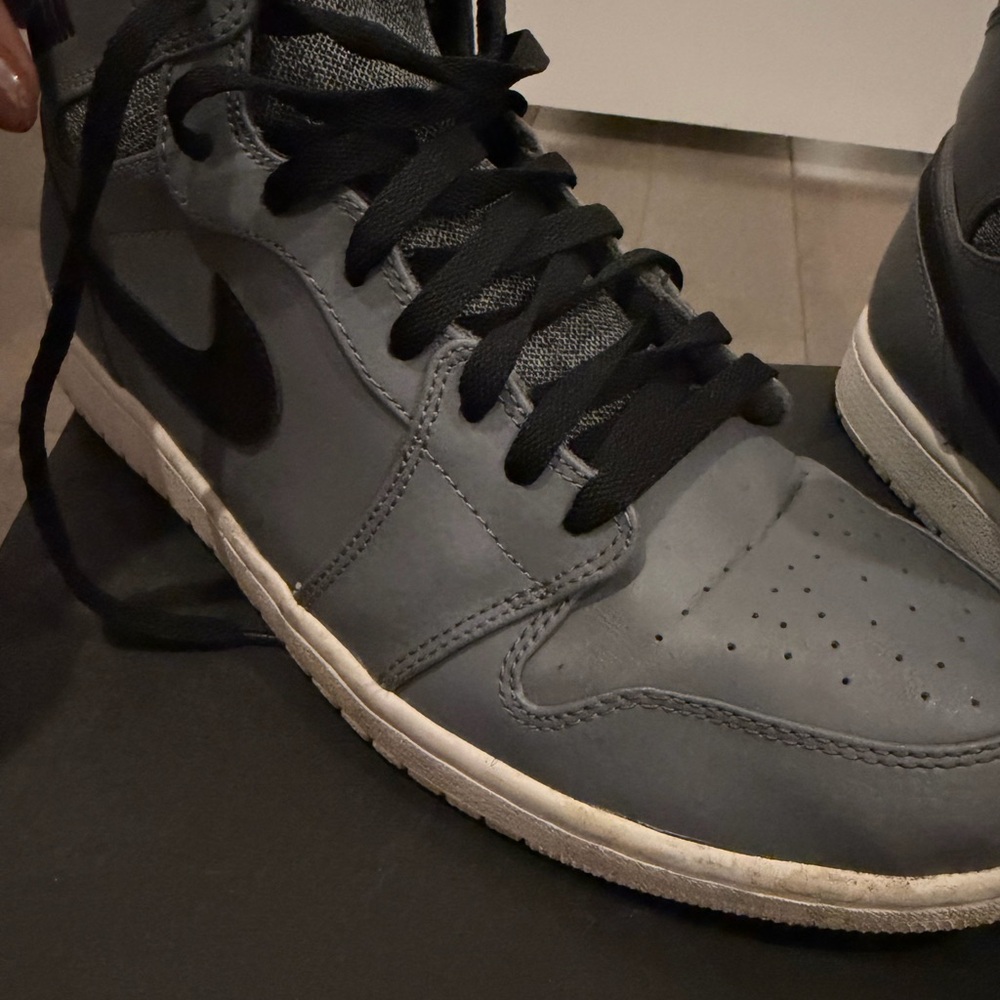 Air Jordan Men's 1 Retro Hugh Top Black and Gray Sneakers - Picture 16 of 16
